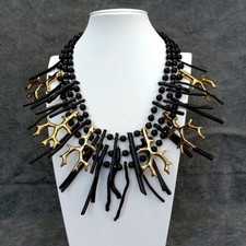 Collana dichiarazione onice ramo resina dorata corallo nero 40 mm