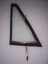 Alfa Romeo 2000 (71-75) : Seitenscheibe Ausstellfenster vorne rechts 105.12