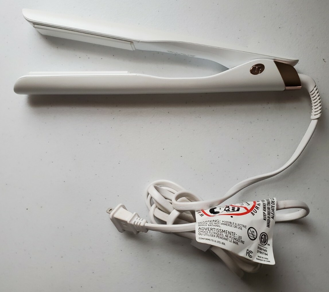 T3 Lucea 1” Pro Straightening & Styling Iron | Digital  display picture 2