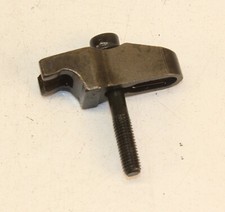 Kia Carens II 2 FJ 2.0 CRDi D4EA Halter Schraube Injektor Einspritzdüse