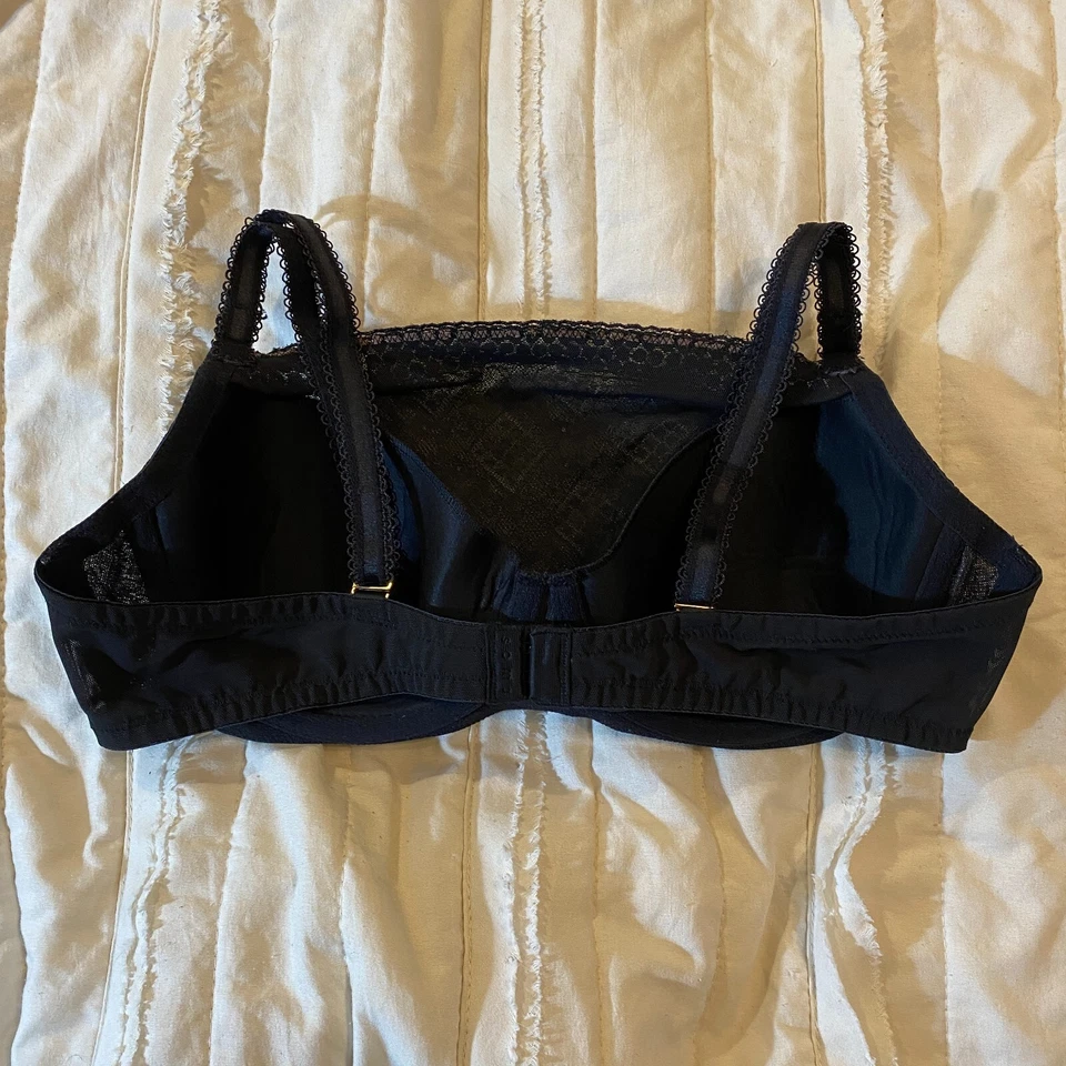 Sutiã Soma Intimates 36B camisa de renda preta detalhe de lantejoulas douradas com fio - Imagem 4 de 4