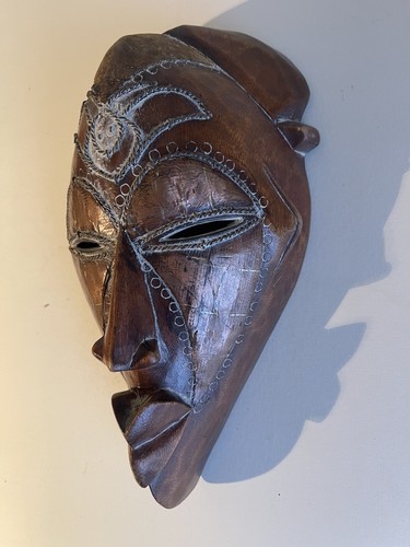 Vintage Hand Carved African Dark Solid Wood Mask Wall Decor - 11” x 6” - Picture 4 of 10