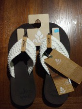 reef cushion celine champagne