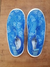 Cat Jack Toddler Boys/Girls Water Shoes Sz 10, Lake Blue
