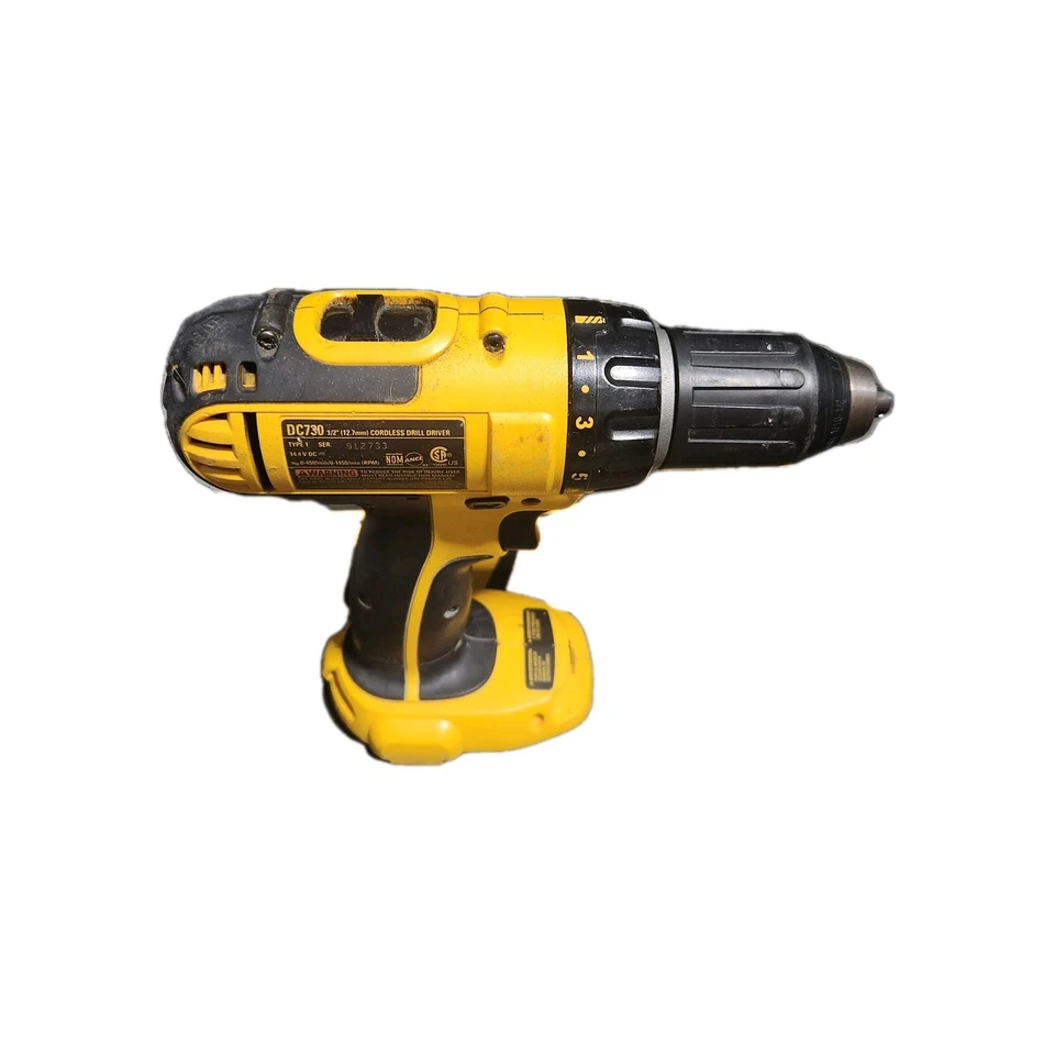 Dewalt drill, Charger and Case 20v Model: DC730  with two batteries. - Image 2 of 4