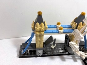 LEGO Architecture: The White House 21006 + London 21034 + Paris 21044