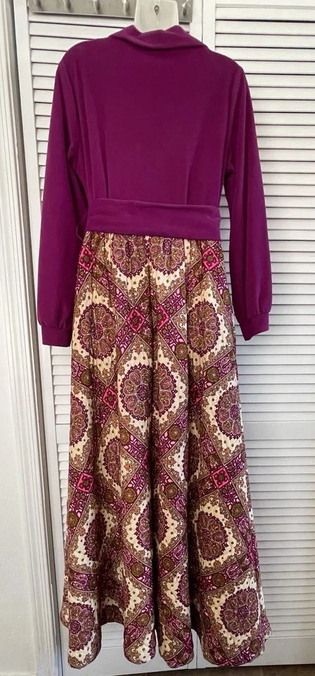 Maxi Vestido de Colección Años 70 Evelyn Pearson Lounge Acolchado Terciopelo Fucsia Manga L Talla 8 Foto 2 de 4