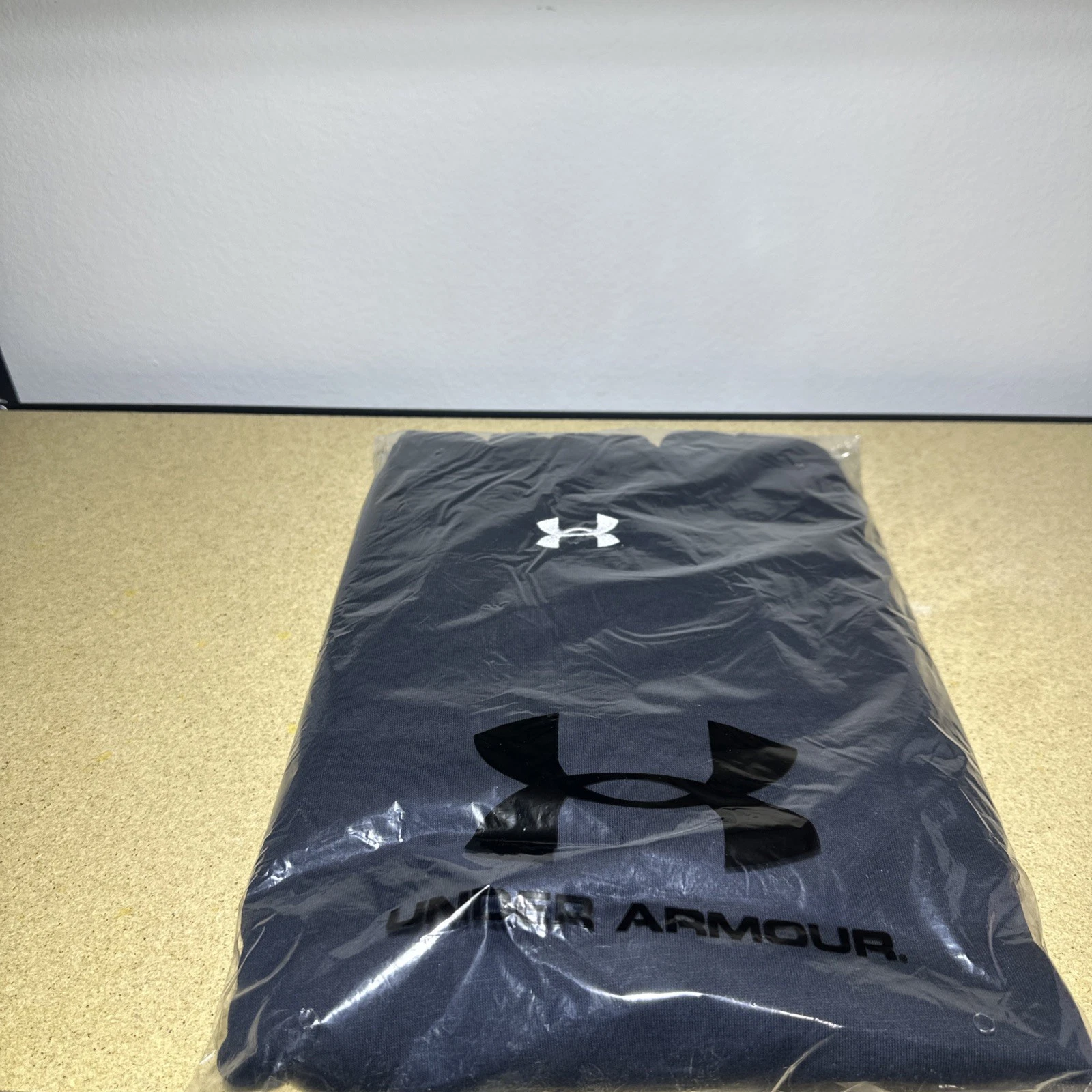 Under Armour Hustle Fleece Hoody - Men’s XL - Black **NEW**