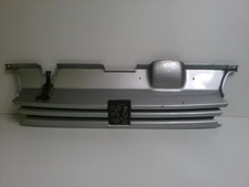 Calandre Peugeot 405