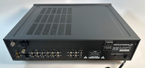 Sintonizzatore preamplificatore NAD 1600 con stadio phono - Foto 15 di 23