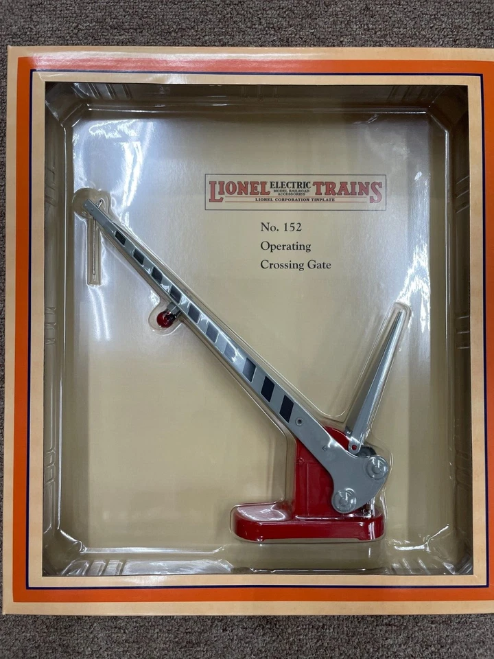 MTH 11-90114 Lionel #152 Tinplate Red & Gray Operating Crossing Gate - NEW - Image 2 of 4