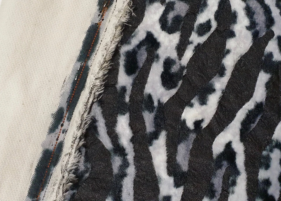 Baumwolle Webpelz Kunstfell Stoff Kurzhaar Schwarz Leo Deko Bekleidung Fasching - Bild 3 von 4