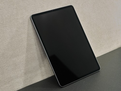 Apple iPad Pro 12.9 | Spacegrau | 2020 | 256 GB | Originalverpackt - Bild 2 von 3