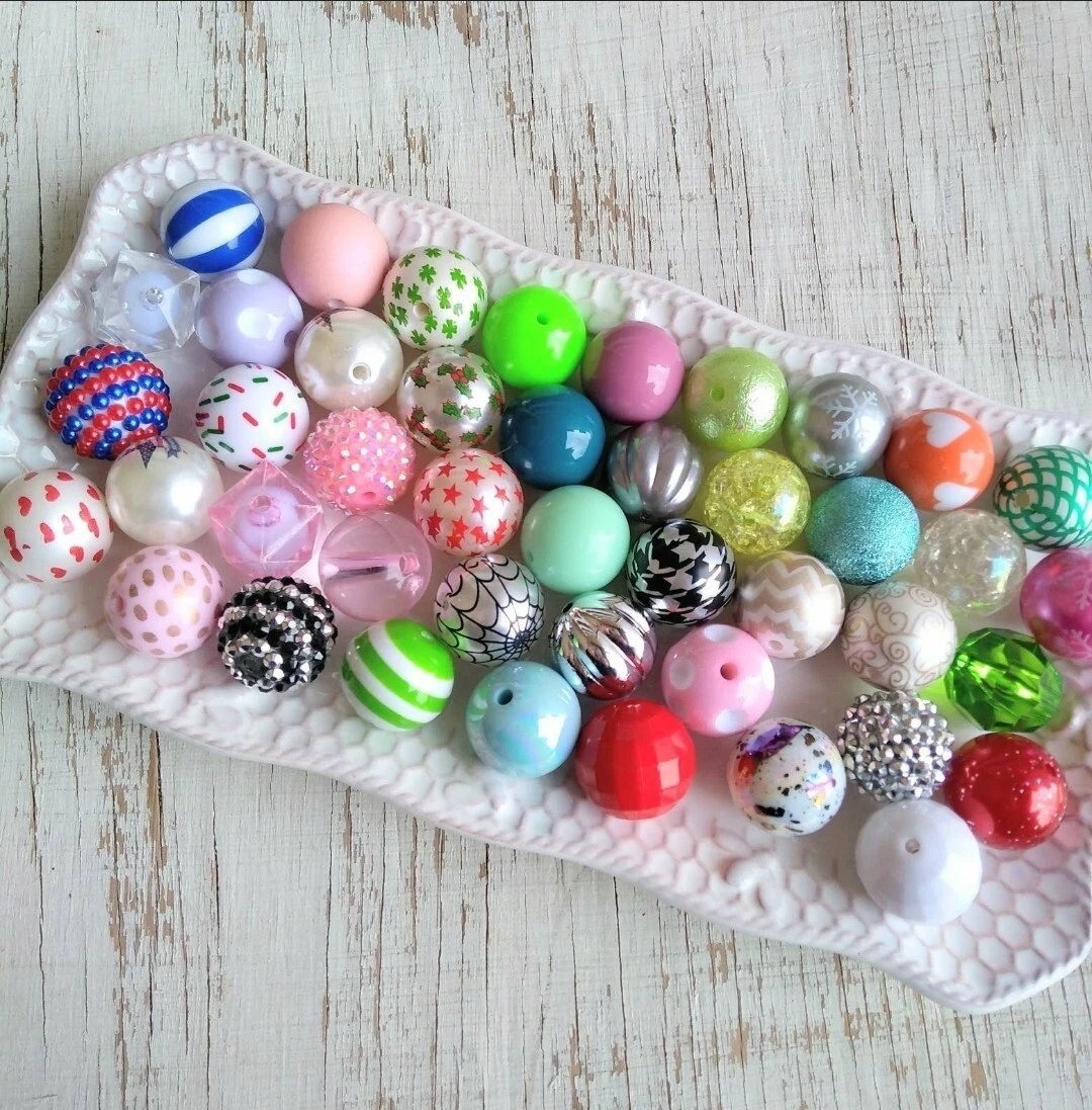 100 count RANDOM bulk 20mm bubblegum beads - keychain - lanyard- beadable  pen