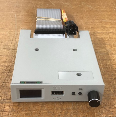ACORN BBC MICRO / MASTER / ELECTRON - GREY GOTEK USB FLOPPY WITH CABLES & 32GB - Picture 4 of 8