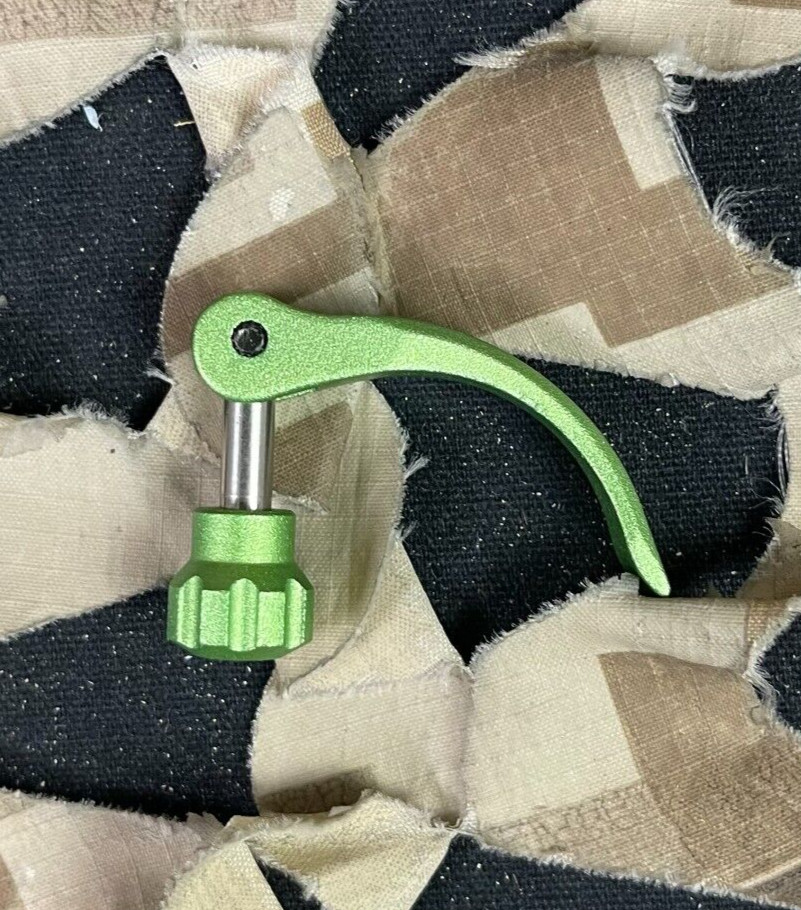 NEW Azodin Clamping Feed Neck Lever w/ Sprocket Screw - Dust