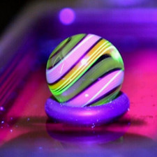 BRYAN TRILLAS GLASS MARBLE/.574"-BUTTERNUT MILK BLACKLIGHT-LIME,MILKY WHITE