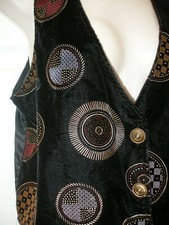 TR Bentley Vintage Small Velvet Black Vest Gold Metallic Circular Decals