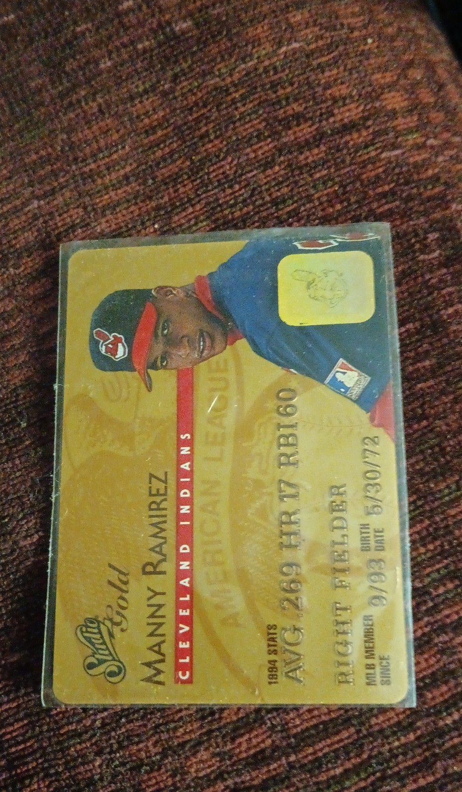 1995 Studio - Manny Ramirez #32 Gold Plastic Stock