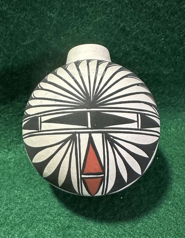 Acoma Pueblo Art Pottery Hollow Ball Ornament 1990 -Signed A Romero, New Mexico