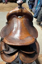 Saddle