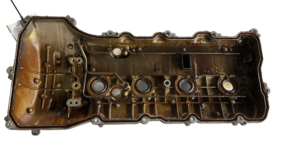 Cubierta de válvula lado derecho Toyota Tundra 2012-2021 5,4 L OEM 112010S011 Foto 2 de 4