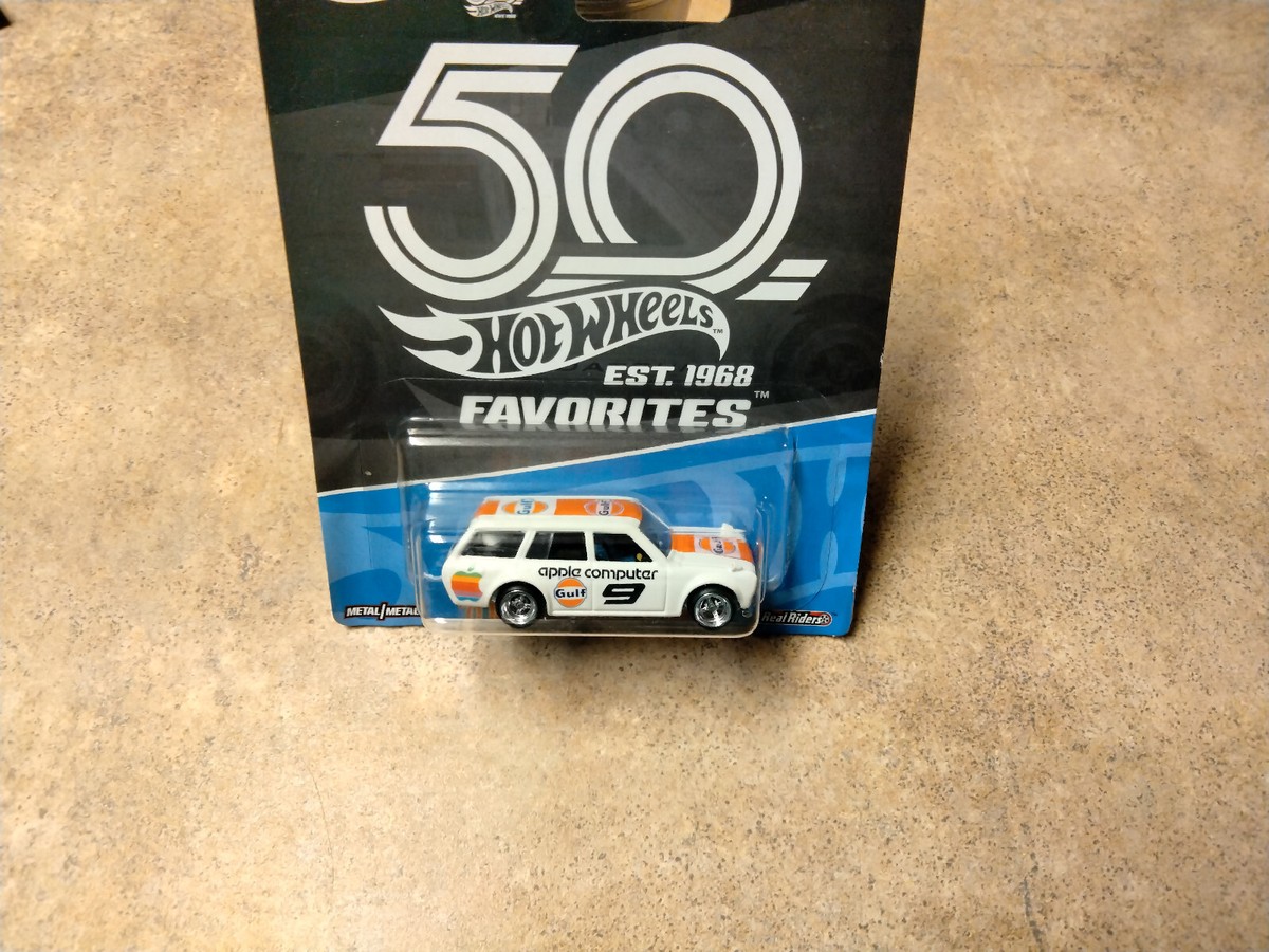 Hot Wheels GULF/APPLE LIVERY DATSUN 510 WAGON W/REAL RIDERS-CUSTOM Hot Wheels GULF/APPLE LIVERY DATSUN 510 WAGON W/REAL RIDERS-CUSTOM