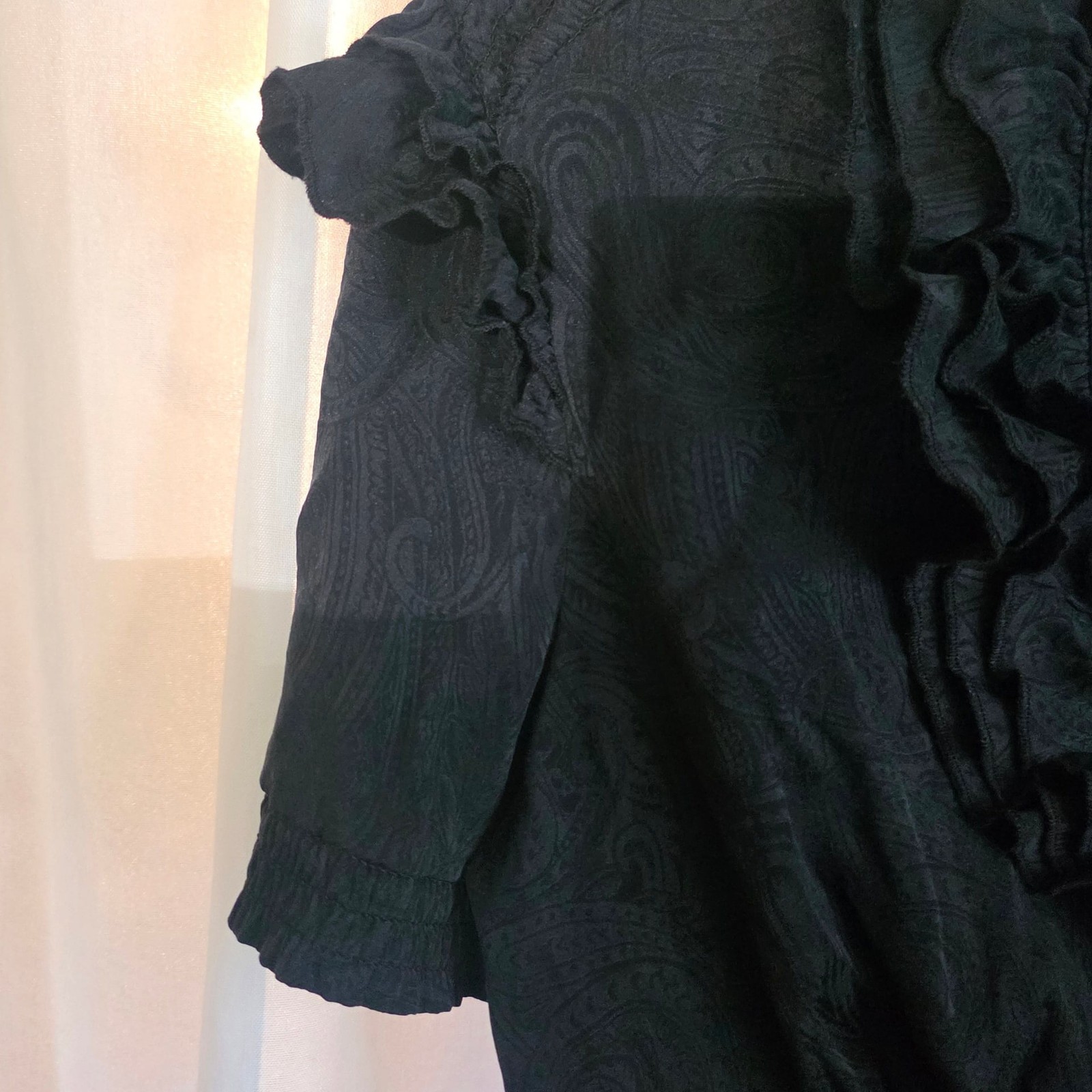 bebe paisley black blouse size large - image 5