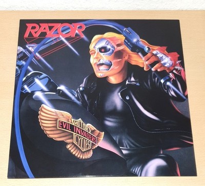 RAZOR - Evil Invaders LP [NM] +++ Sodom Kreator Celtic Frost Sepultura