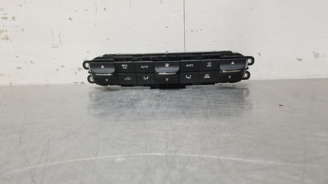 19 2019 MASERATI LEVANTE OEM TEMP AC HEAT CLIMATE CONTROL 670126323