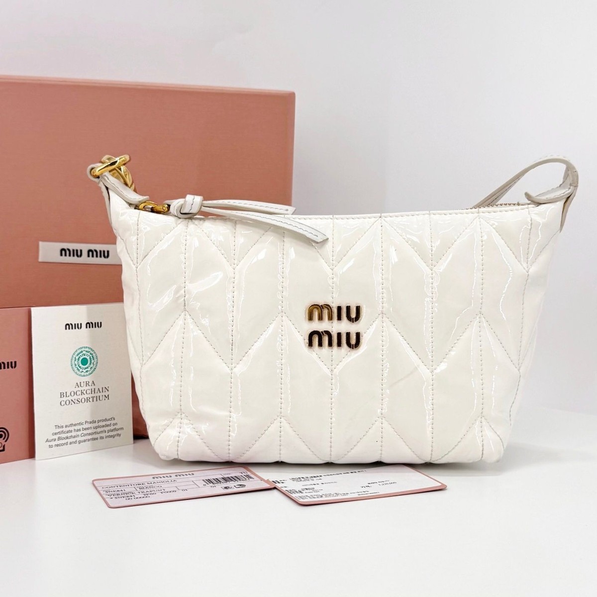 MIU MIU アイボリー バッグ Chalk White Ivy Leather Bag | Miu Miu