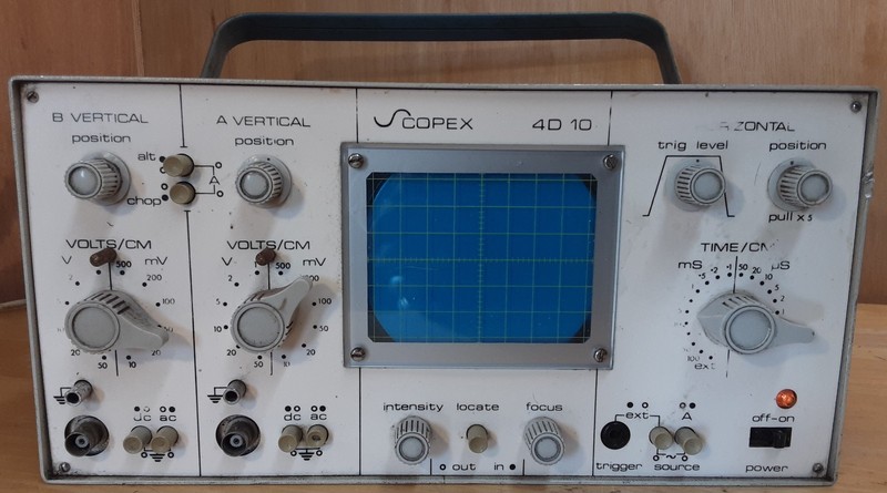 Vintage Scopex Oscilloscope Model 4D 10 plus Book & Probe.