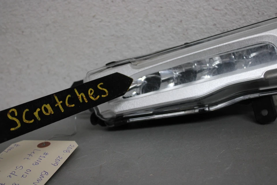 BMW X3 2018 2019 luz antiniebla lateral izquierda Foto 3 de 4