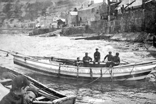 rdd-17 The Life Boat, Staithes, Yorkshire 1908. Photo
