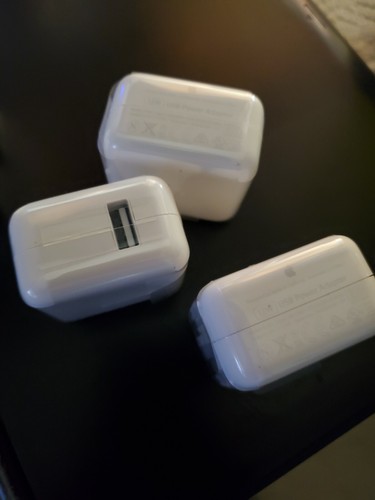 1 Apple 12W USB Power Travel Adapter AUTHINTIC APPLE IPHONE CHARGING BLOCK OEM - Picture 2 of 7