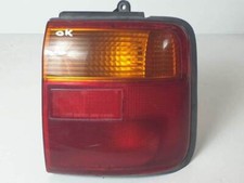 Feu arrière Nissan SERENA