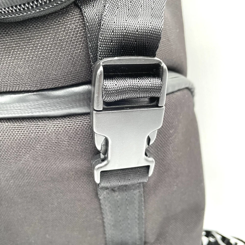 Chrome Industries NIKO Messenger Black Camera Bag Backpack Ships free from JP - Image 3 of 4