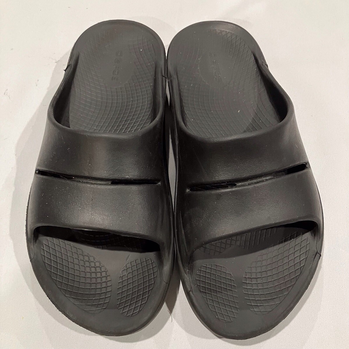 OOFOS recovery sandals men's SZ 9 BLK Slip Ons rubber