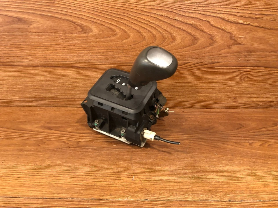 2003-2006 MERCEDES BENZ DODGE SPRINTER 3500 2500 FLOOR GEAR SELECTOR SHIFTER OEM - Image 4 of 4