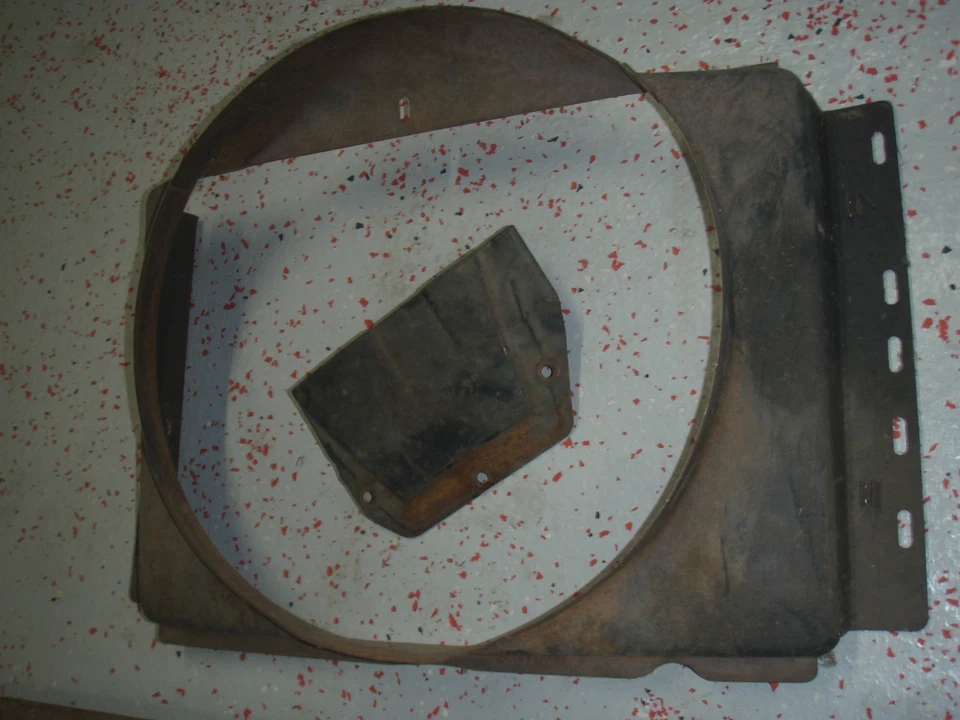 Pontiac 61 62 1961 1962 cubierta del ventilador del radiador convertible Bonneville Catalina Wago Foto 3 de 4