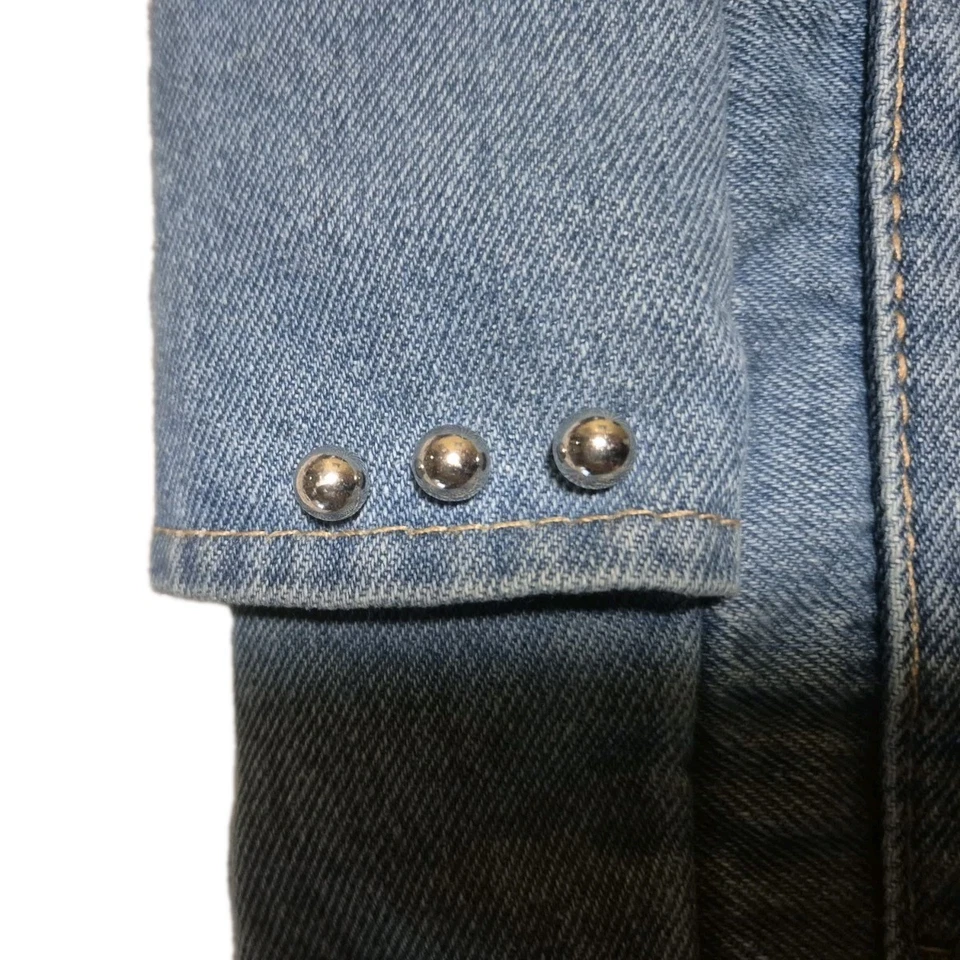 Bolso vaquero lazo con tacha flor rosa customizado con logotipo de mi tienda.  - Imagen 3 de 4