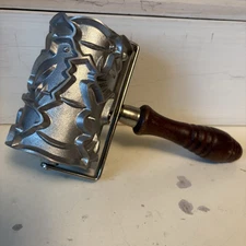 Monopol Auro Rolling Cookie Pastry Cutter  Christmas Animals Birds Germany Press