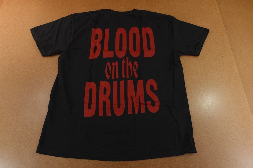 Футболка графическая Ashton Irwin Blood On The Drums размер XL черная хлопковая с коротким рукавом - Изображение 4 из 4