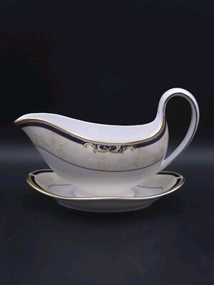 Wedgwood Füllhorn Sauciere und Unterteller - 1. Qualität