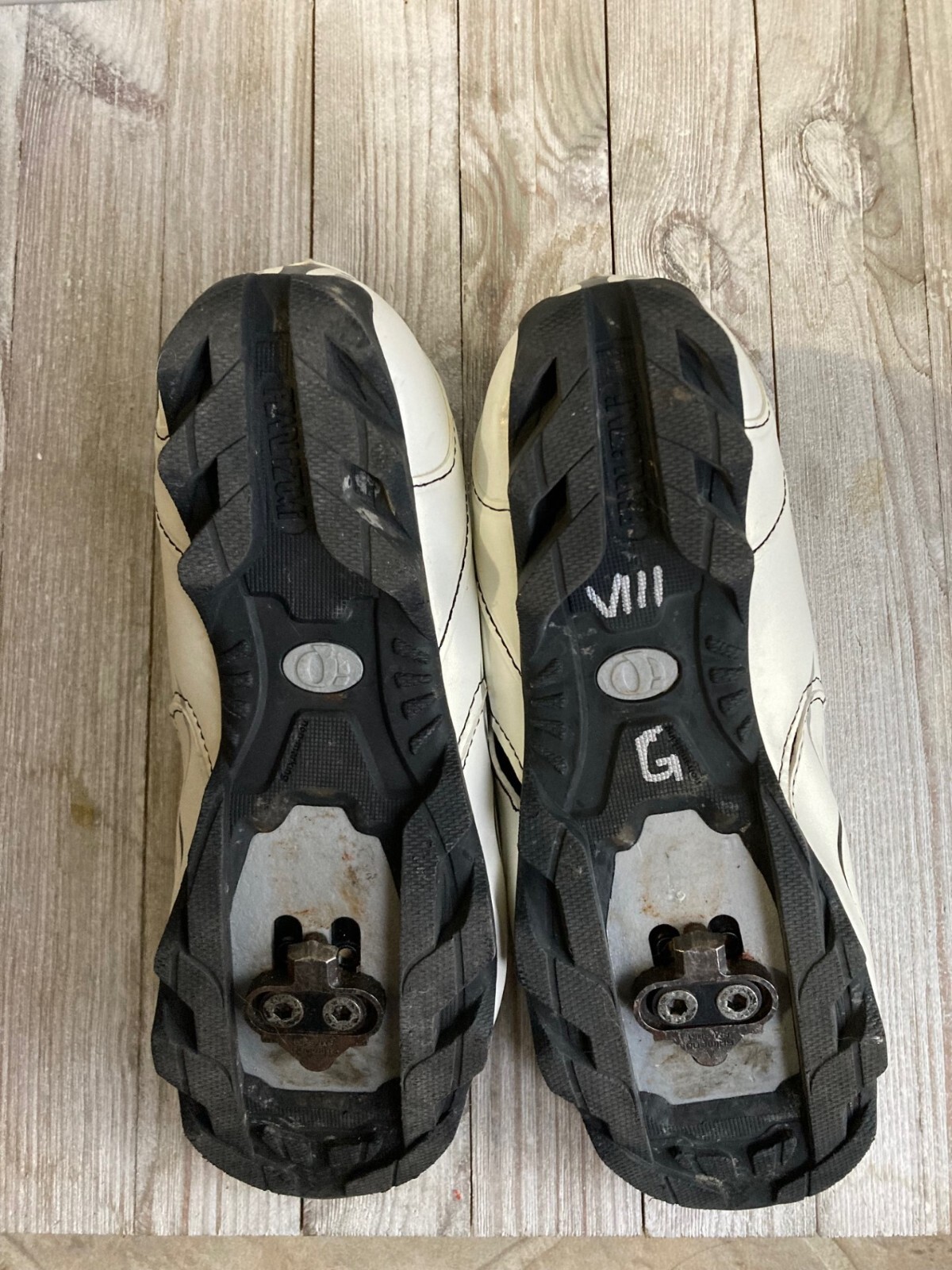 PEARL iZUMi Bike Cycling Shoes WOMENS Size 8 us White & Black - Great Shape!