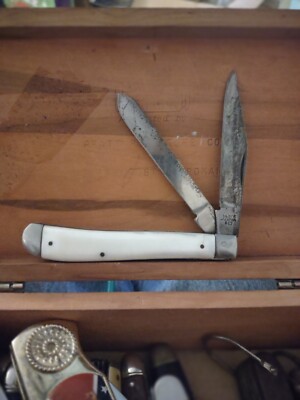 Vintage SABRE #617 2 Blade Folding Knife White Handle Japan