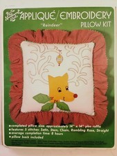 Vtg Christmas Pillow Reindeer Applique Embroidery Hazel Pearson Kit Handicrafts