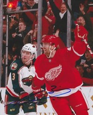 ANDREAS LILJA Signed DETROIT RED WINGS 8X10 photo w/COA #2