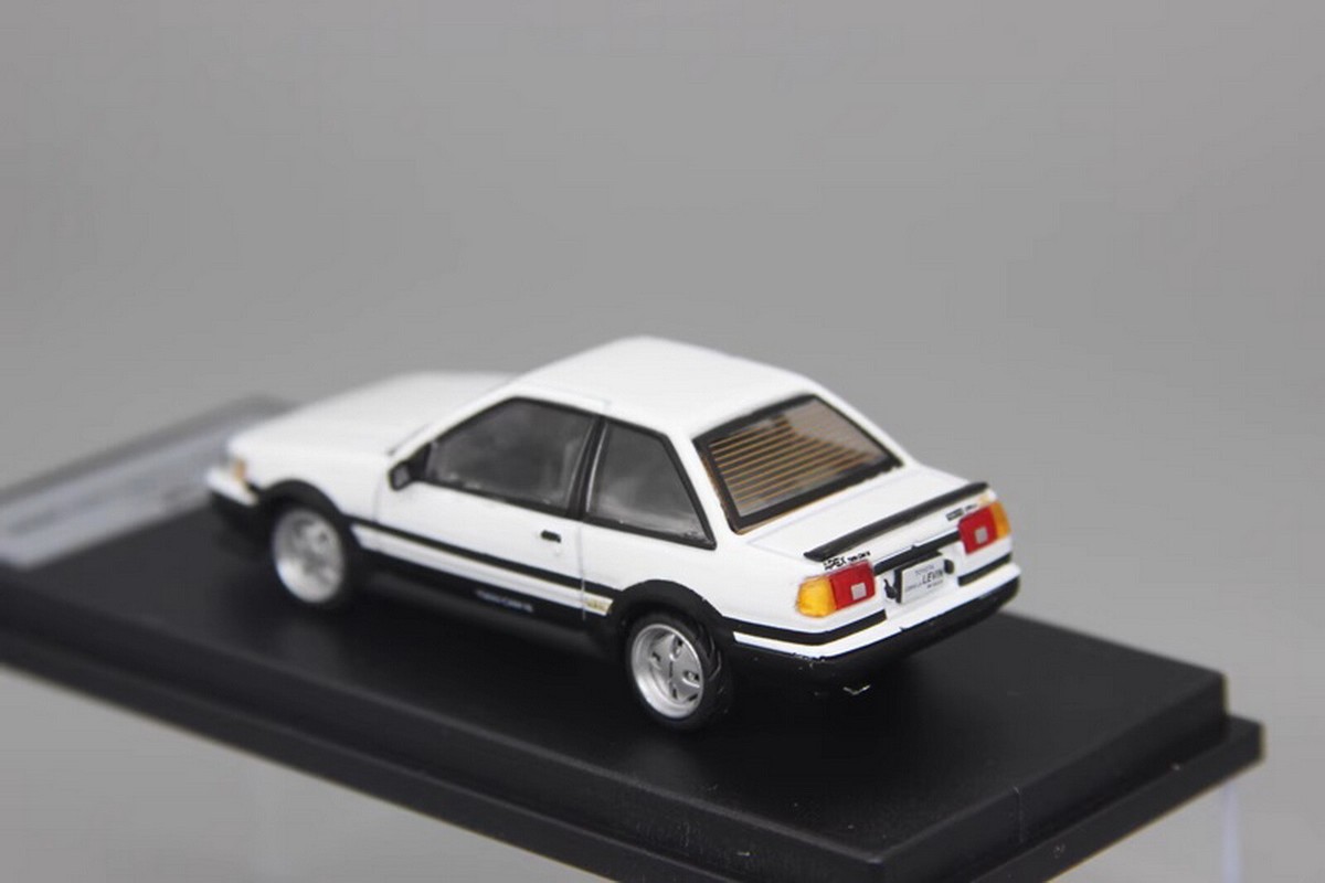 DCT 1/64 Scale Toyota Corolla LEVIN 1983 White Diecast Car Model