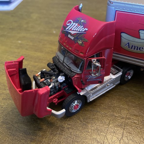 RARE Franklin Mint 1:43 Miller Beer Mack Truck Red Tractor Trailer 1/43 READ - Picture 4 of 7